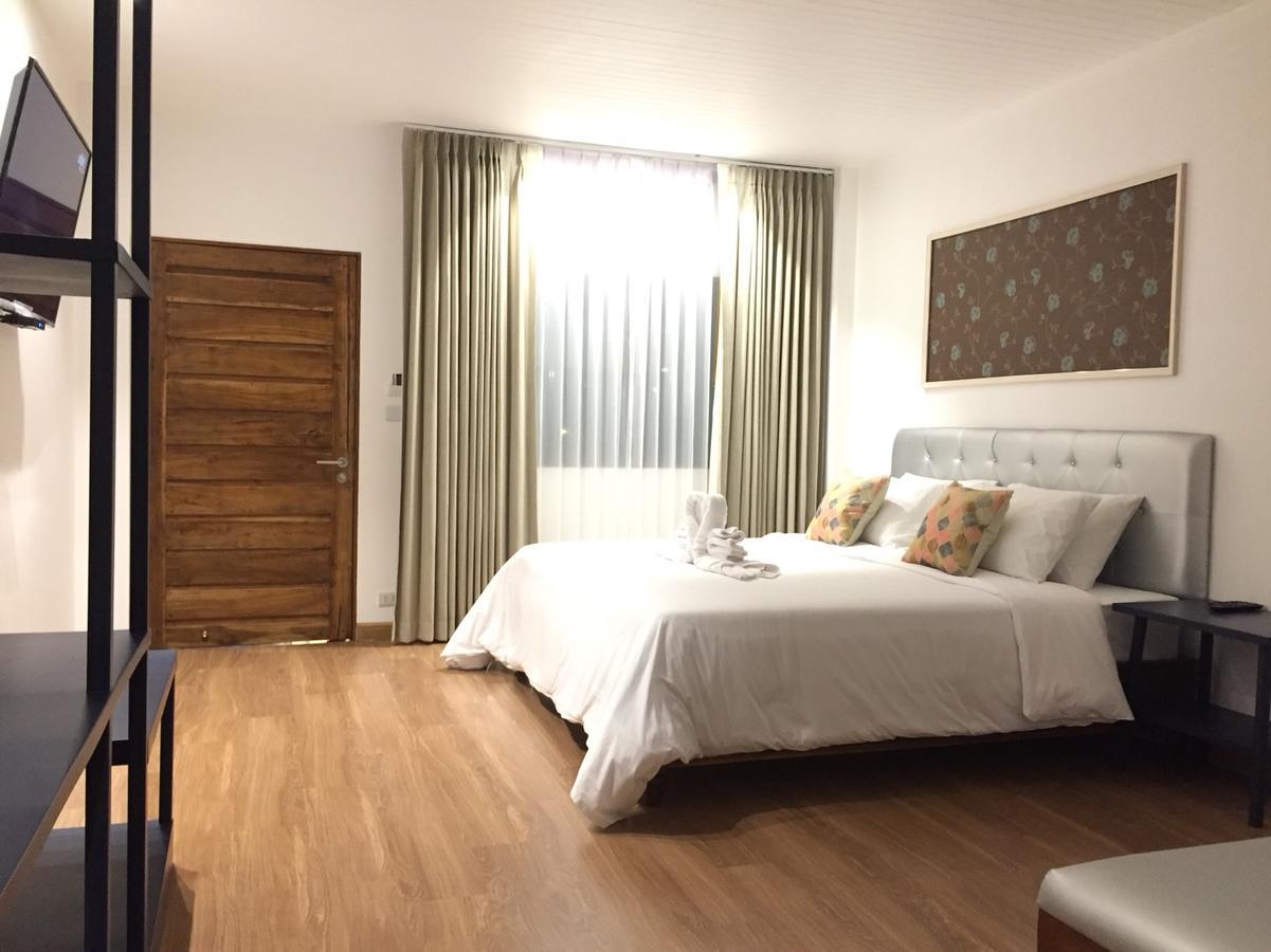 Phetcharat Grand Hotel Maesot Mae Sot Exterior photo