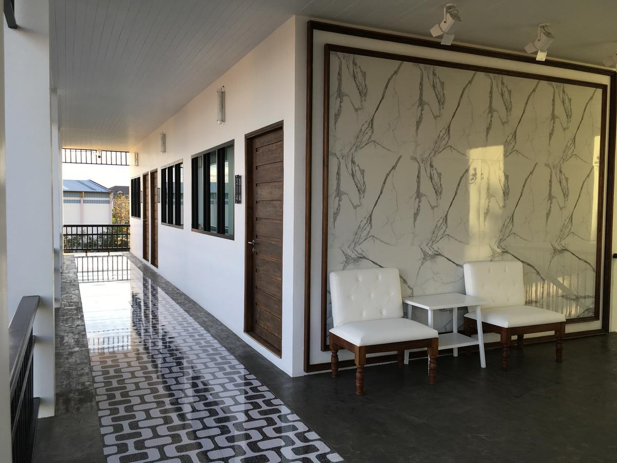 Phetcharat Grand Hotel Maesot Mae Sot Exterior photo